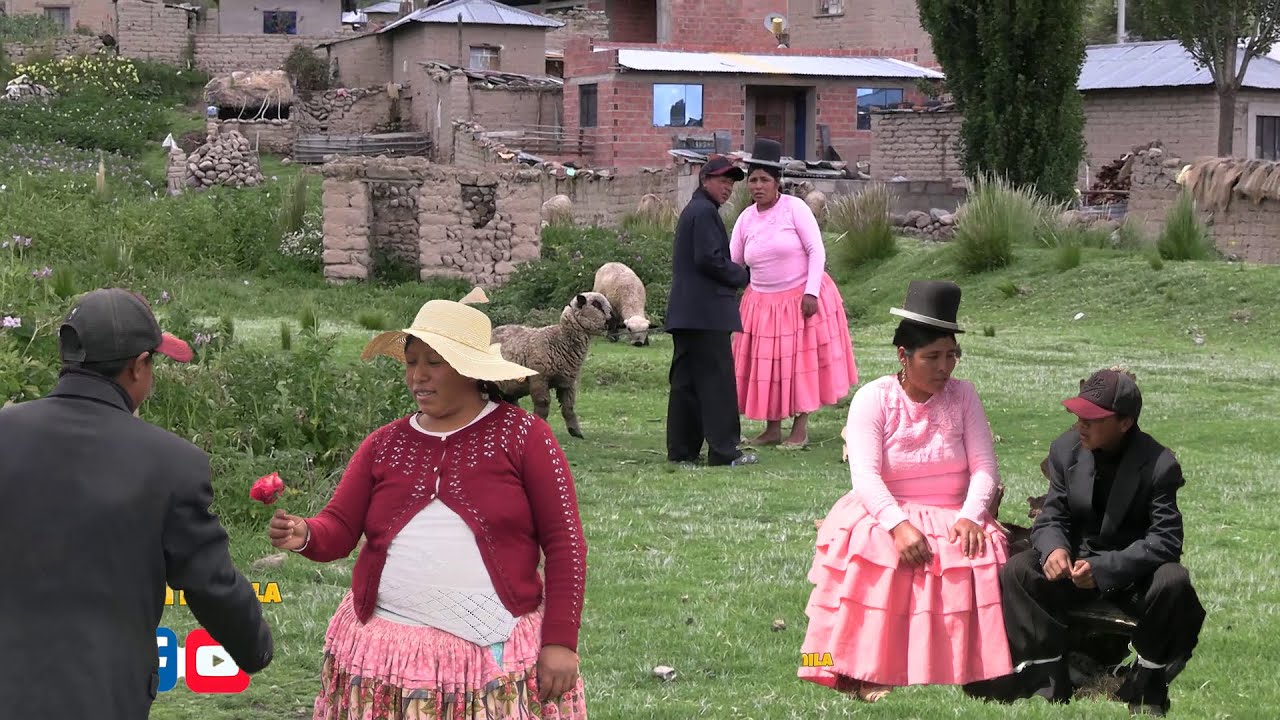 SACANDO CITA PARA BAILAR A LA CHOLITA  - COCINA CON MAMILA
