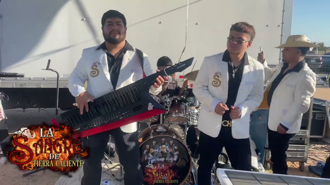 La Sangre De Tierra Caliente “ Gabino Barrera” En Vivo