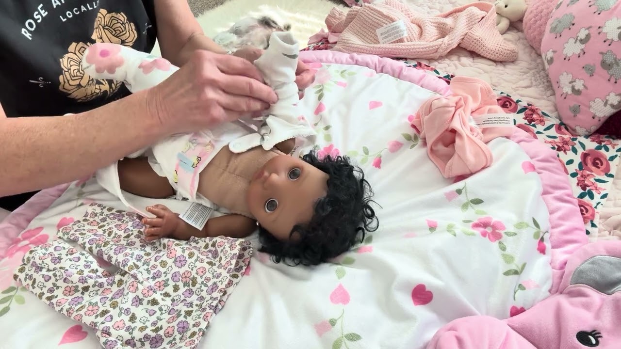 #peekawednesday with Skye @Tatortotsrebornnursery @tinyheartreborns @JesikasHomesteadLife 