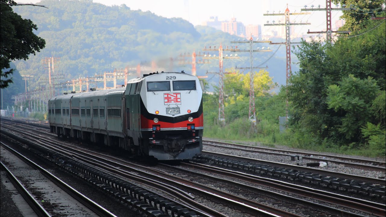 Metro-North morning rush hour at Riverdale station