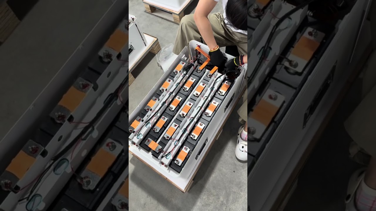 Stacked LiFePo4 Battery 51.2V320Ah Battery 16Kwh battery pack EU stock