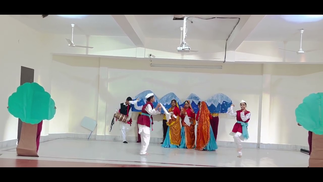 PRESENTING GROUP DANCE FOR UTTARAKHAND CULTURE UNDER ZONAL CO - CULTURAL ACTIVITIES YEAR 2022.🥰😘🎉🎊🎀
