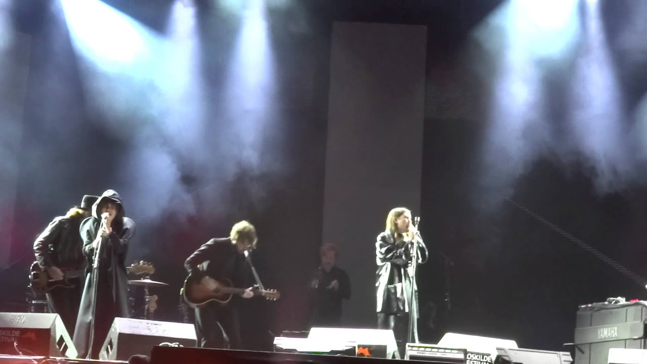 Lykke Li - Gunshot (with INGRID) (Roskilde Festival 2013)