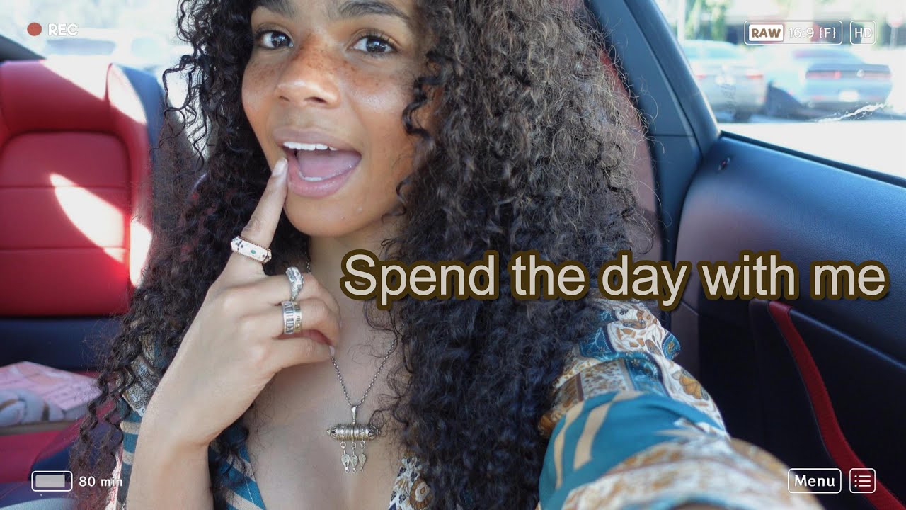 Spend the day with me (shopping,beach,food)