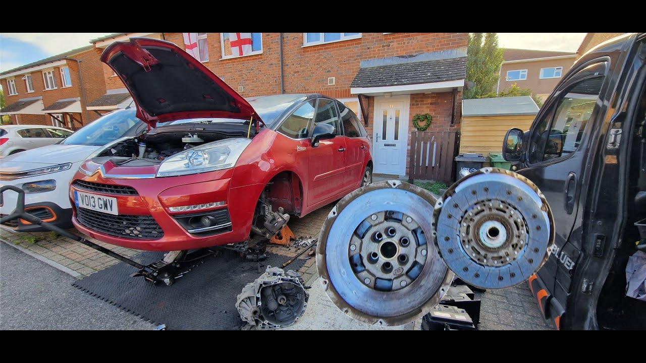 How To DIY Your Own Clutch Replacement ( CITREON C4 PICASSO 1.6 2013 )