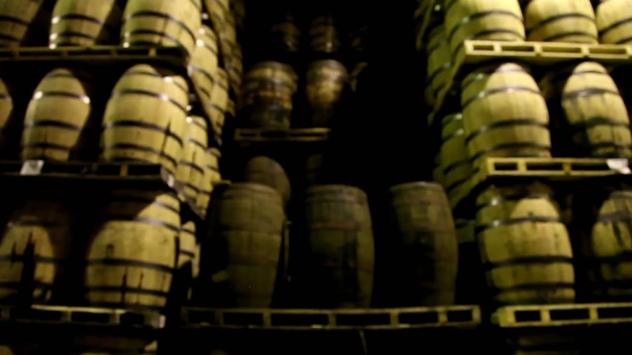 Ageing Canadian Whisky: Crown Royal in Gimli - Manitoba, Canada