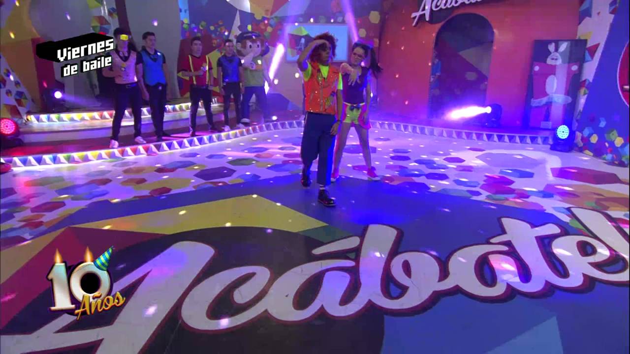 Maruca y Lapizito baila muy pegados
