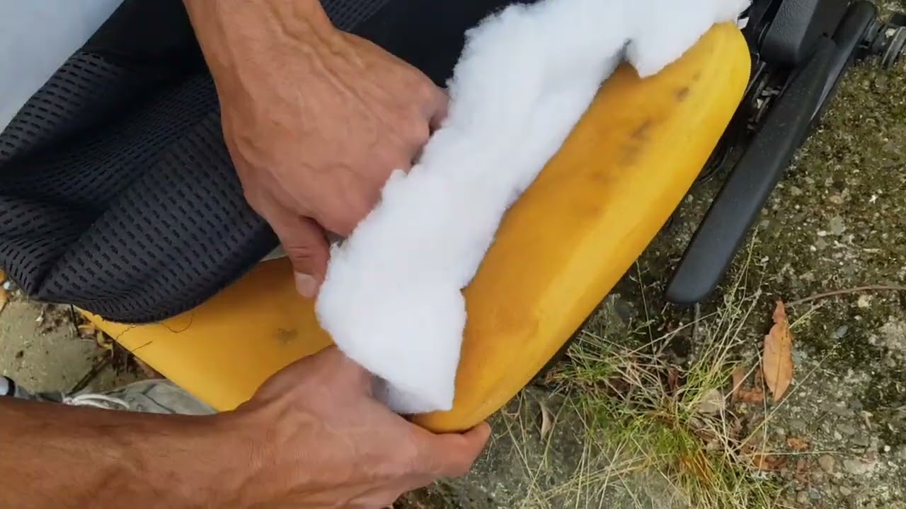 réparer la mousse de fauteuil de véhicule