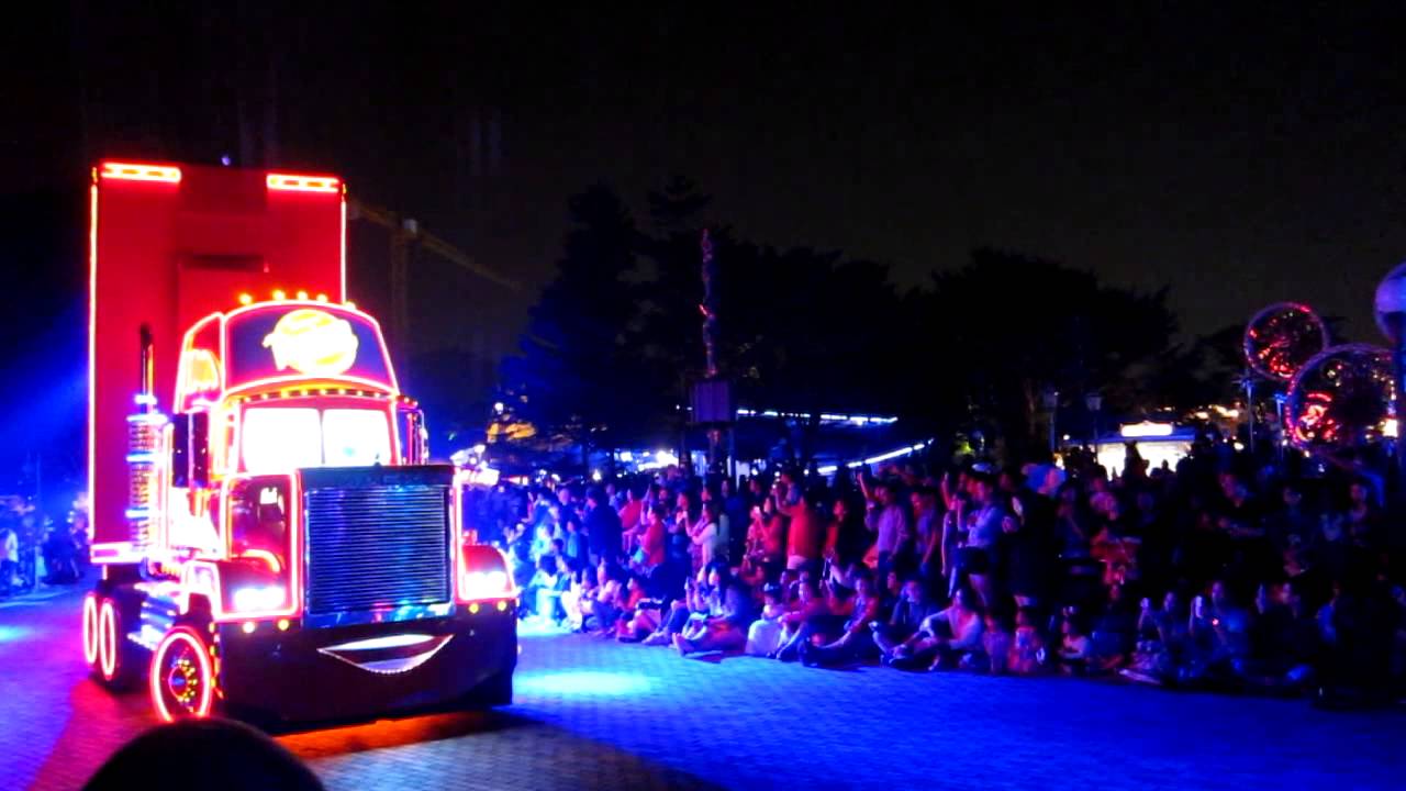 Hong Kong Disneyland Paint The Night Parade 香港迪士尼樂園晚間巡遊