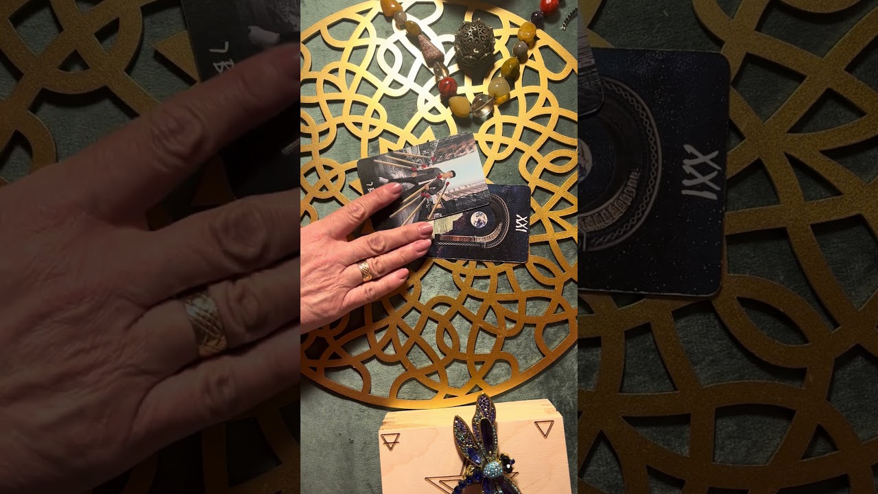 CO DO CIEBIE IDZIE 😍 #shortsvideo #shortsviral #shortvideo #tarot #wr&oacute;żba #tarotreading #tiktok