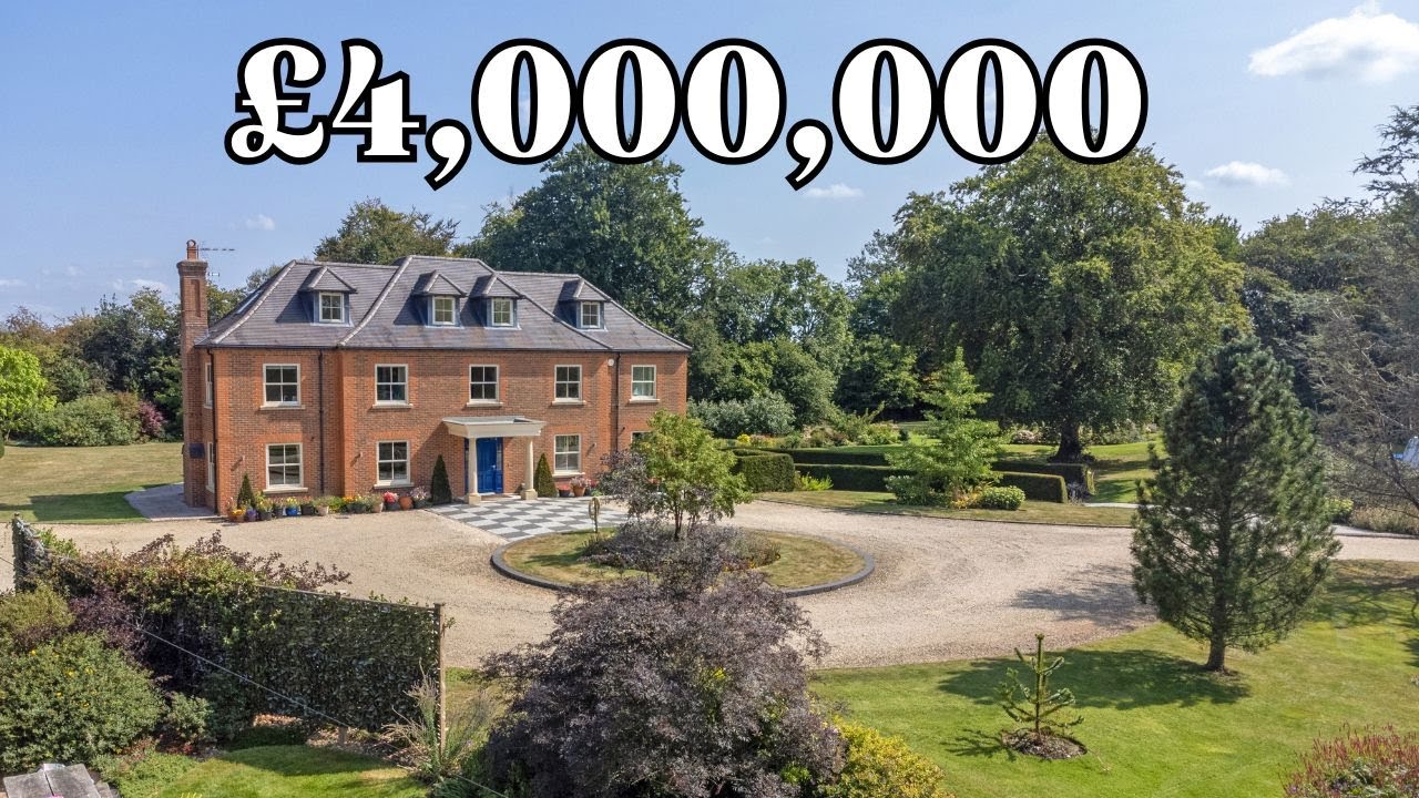 Prestige Living in Henley | 4-Level Countryside Home | 6 Beds, Annex & EPC A Rated!
