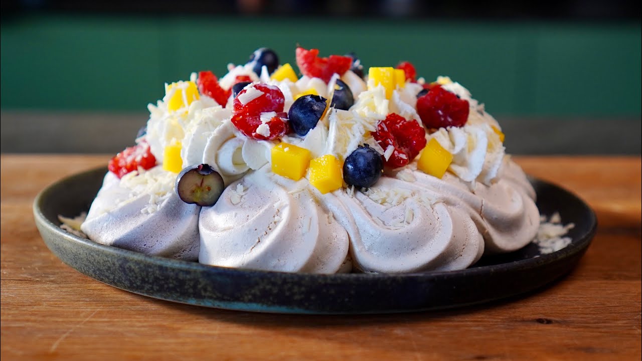 Gâteau de Pâques : La Pavlova vanille chocolat aux fruits