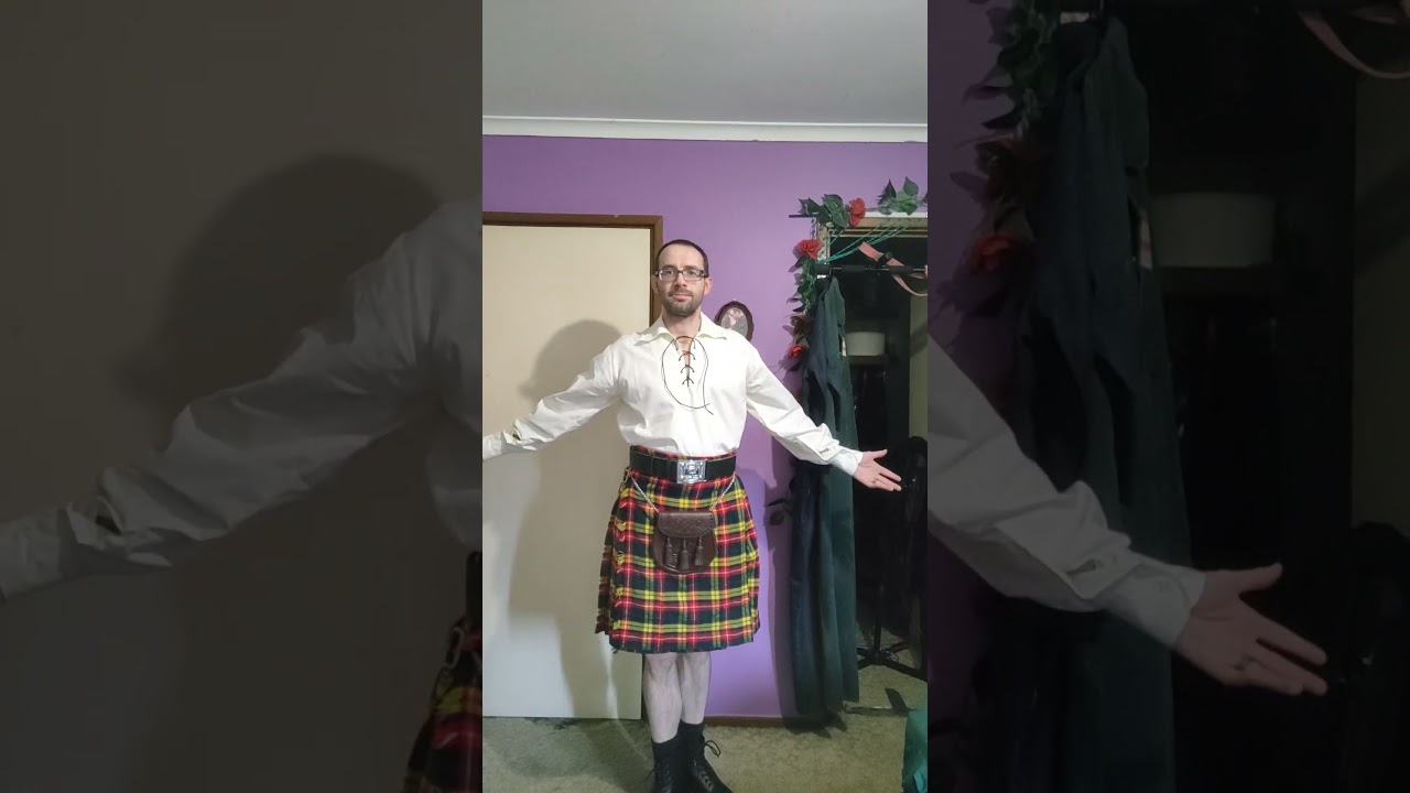 When things just happen to align... #nationaltartanday #tartan #kilt #synchronicity