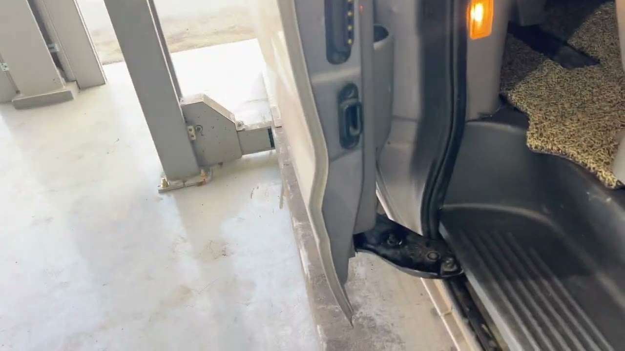 2019 HYUNDAI Grand Starex KMJWA37KBKU024384