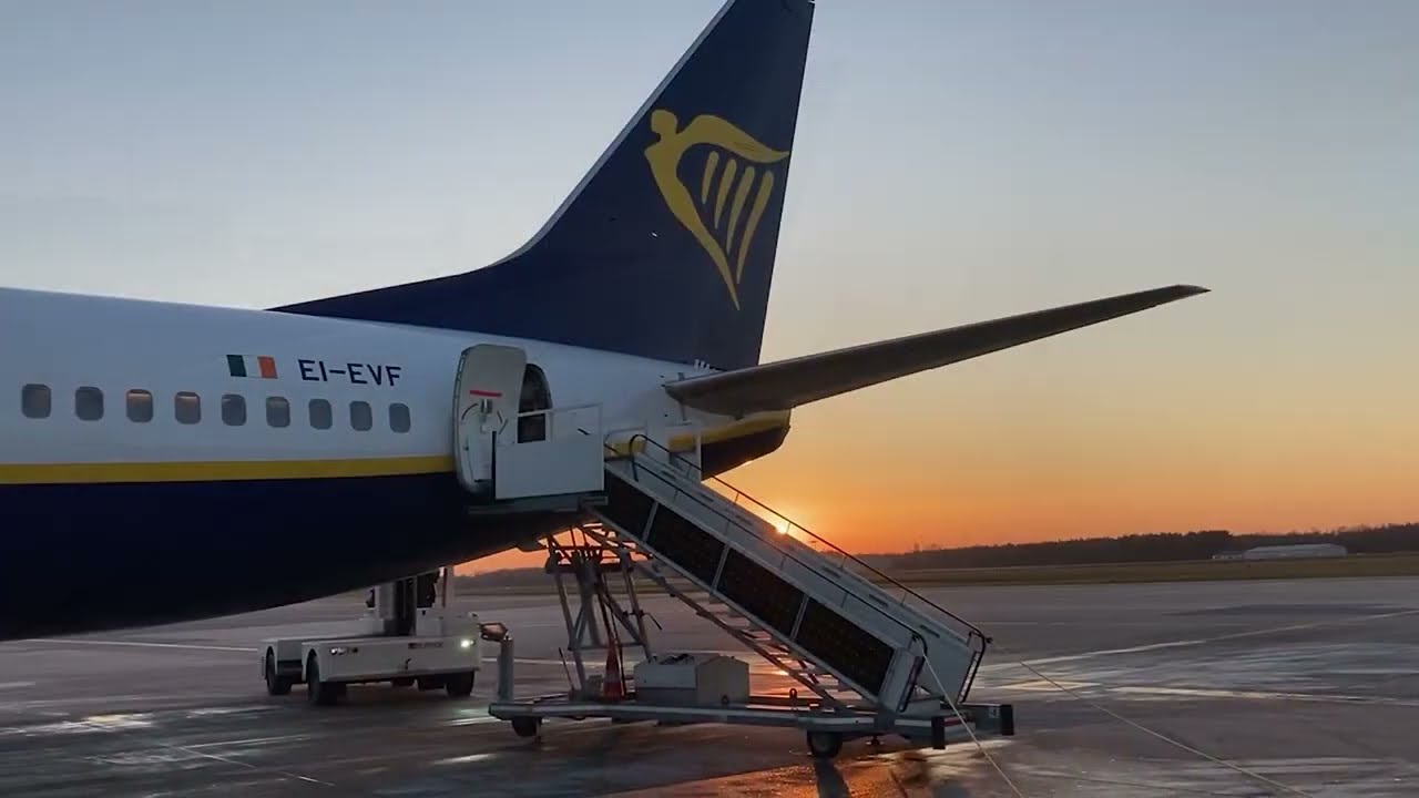 [FLIGHT REPORT] Ryanair | London Stansted-Eindhoven | Boeing 737-800 | February 2023