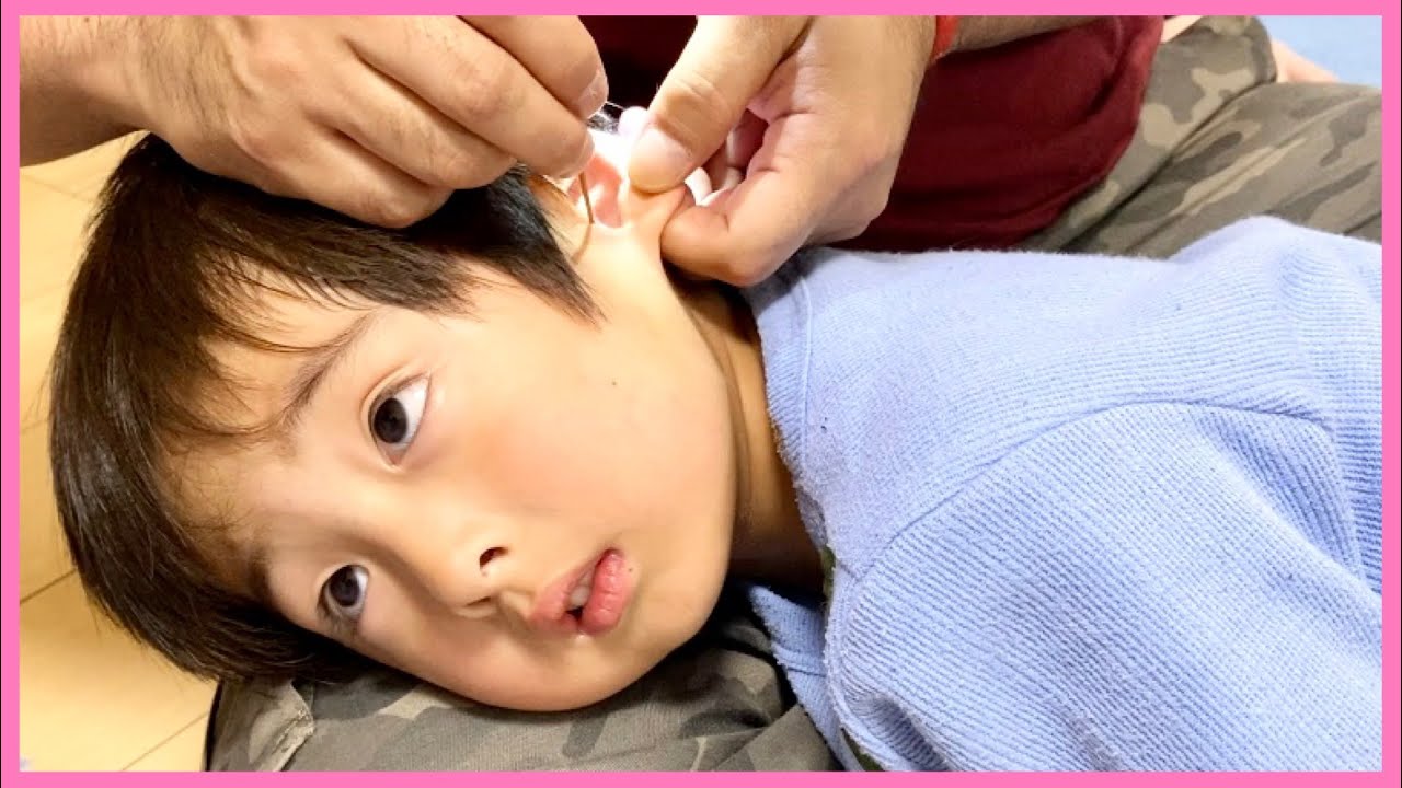 【耳掃除】りゅうちゃんに耳かきをしてもらったよ😆大きいのがごっそり取れてスッキリ😳