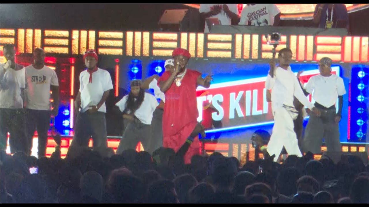 MBOSSO KHAN LIVE PERFOMANCE KWENYE STAGE YA KILI DOME, AIMBA NGOMA ZA ASLAY, DIAMOND, YA MOTO