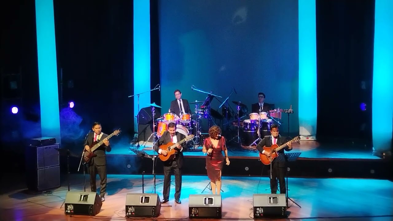 Pasillo Amor dolor del compositor Carlos Chávez Bucheli y la letra de Juan de Dios Peza