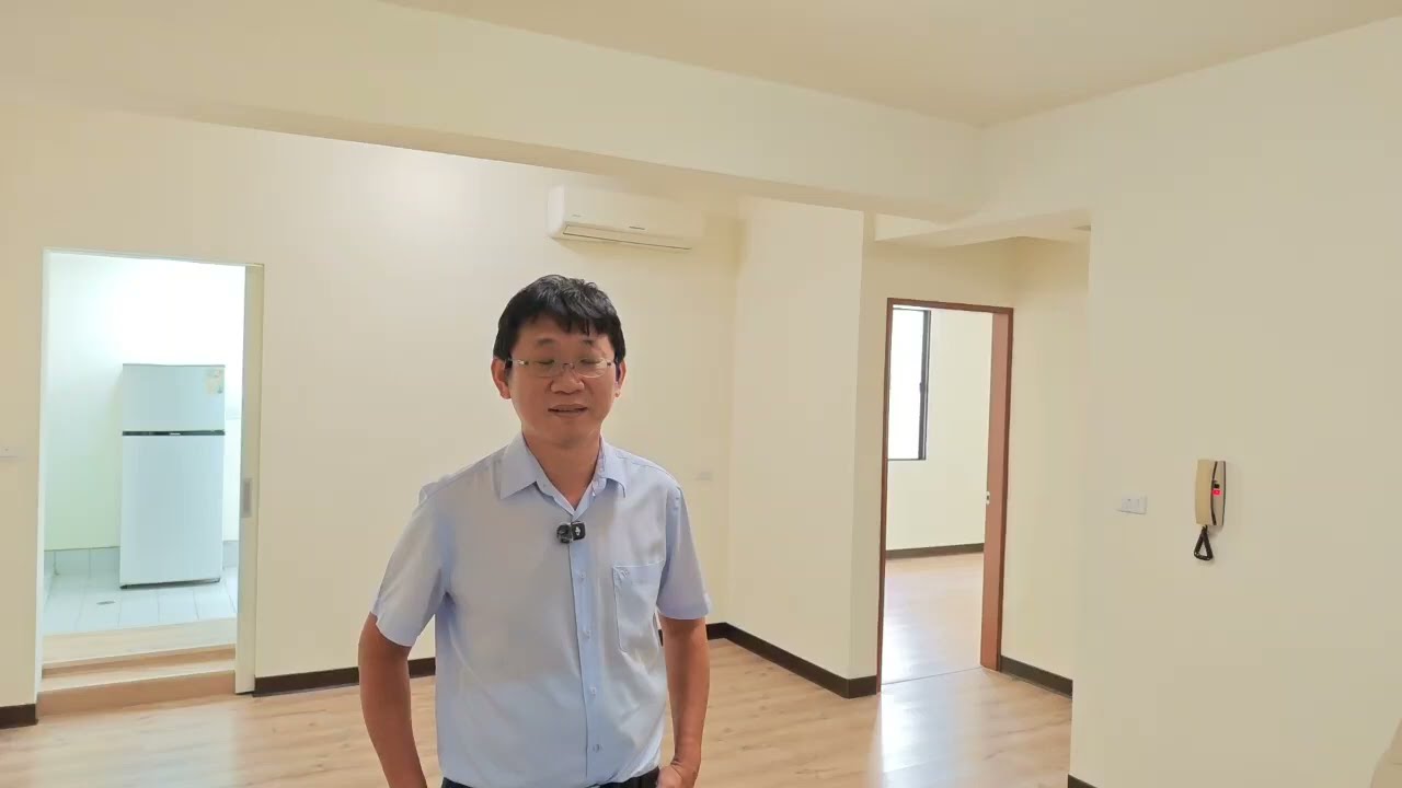 958萬買台中北屯近愛買室內使用30坪全新整理3房2廳2衛浴2陽台電梯華廈公寓大樓低公設低管理費0989905453/0902319088