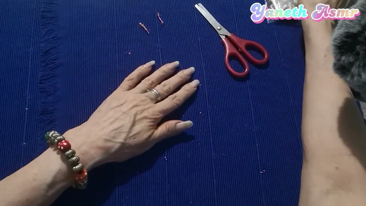 Asmr en español/Haciendo una pulsera