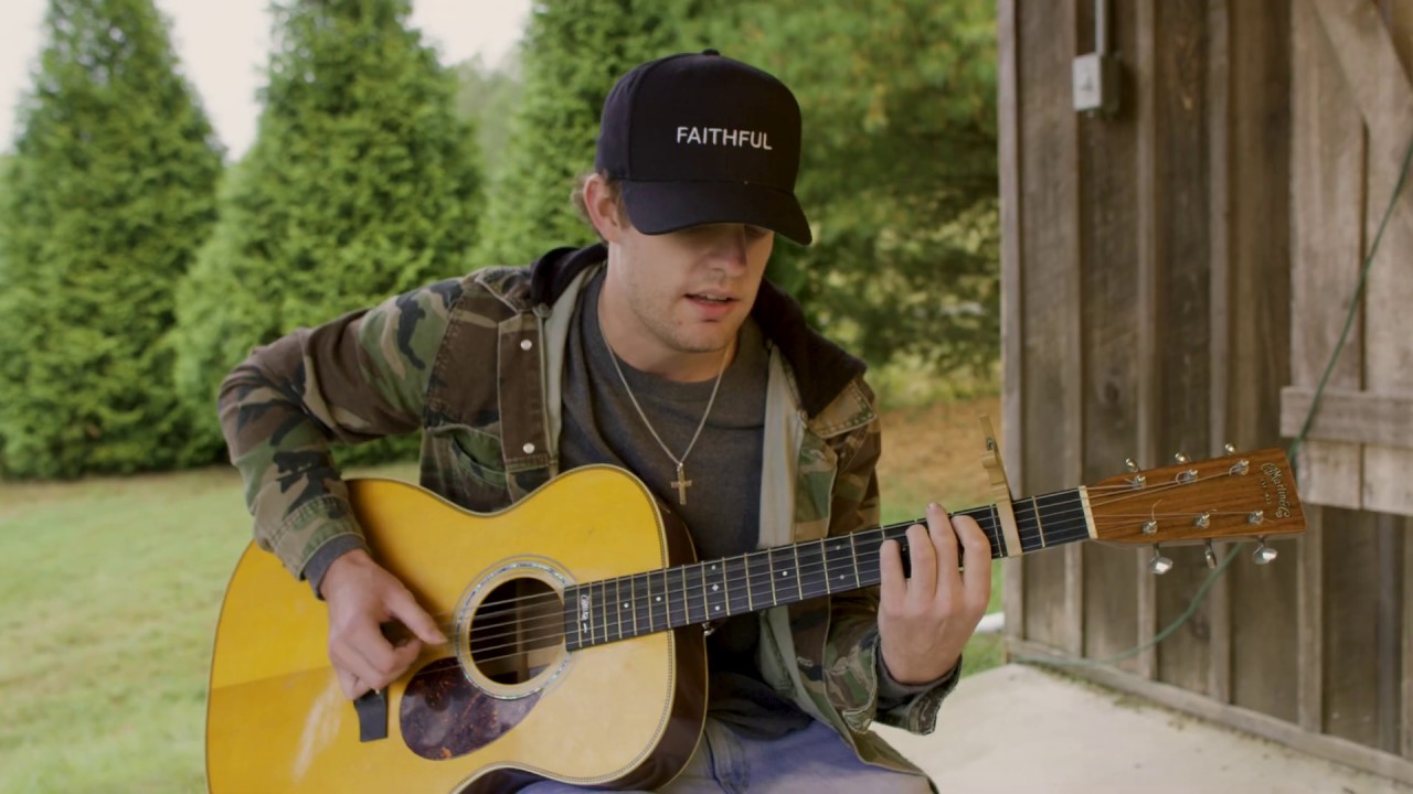 Tucker Beathard - Miss You Now (Acoustic)