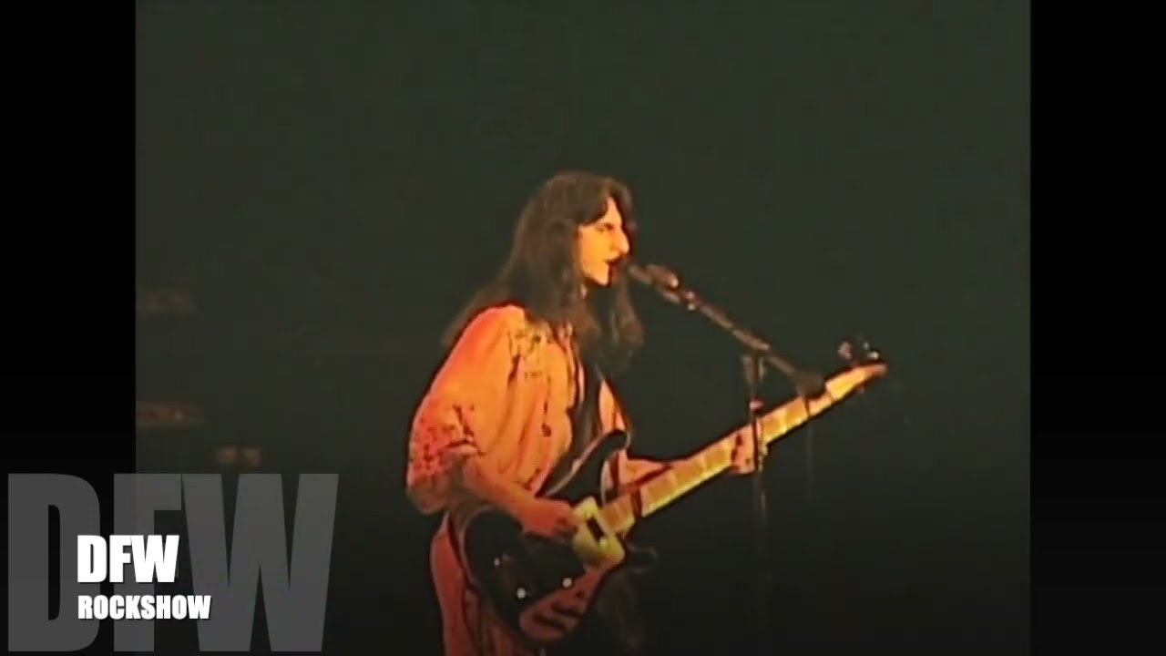 RUSH LIVE IN DALLAS 1977