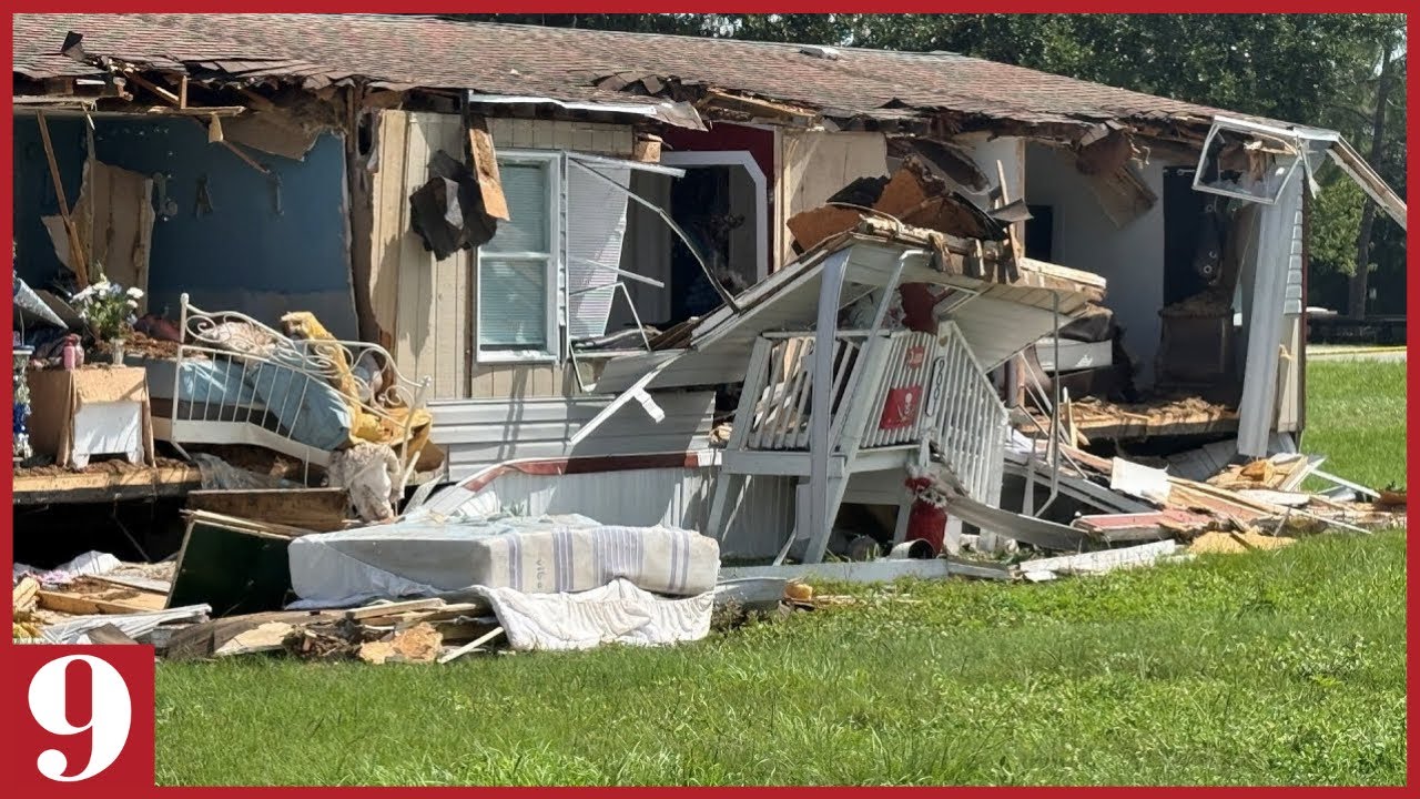 Revenge-seeking vandal batters Florida home with excavator