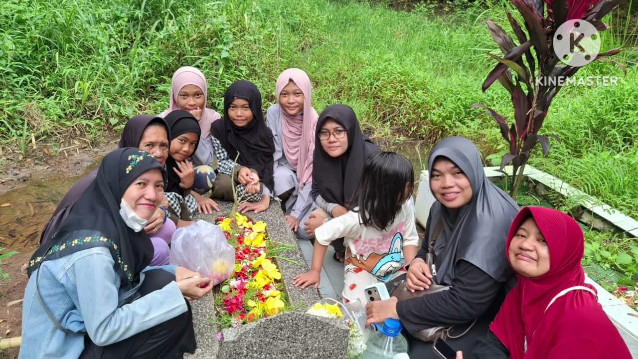 Nyekar ke makam Papa hari ke 291 #vlogs #alfatihah #jannah 