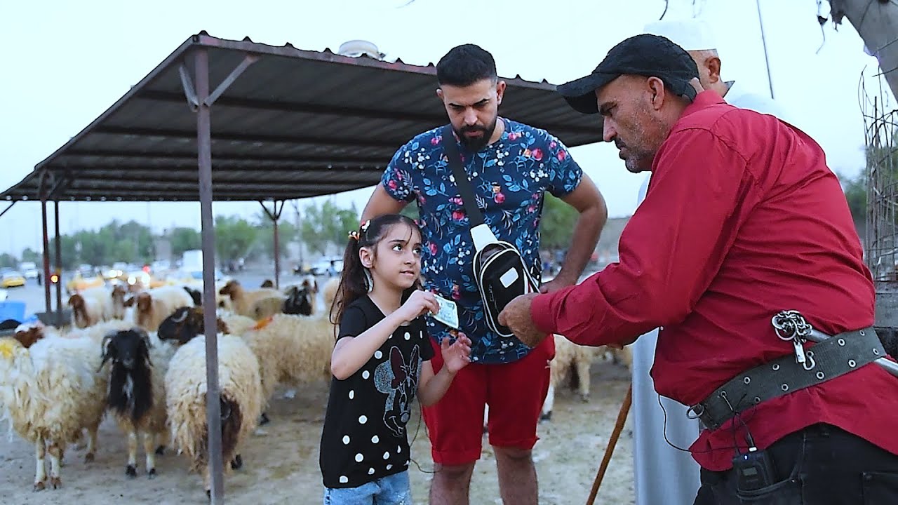 شنيه بلعيد اب مايستحي يعلم بنته تقط الناس بطرق عجيبه