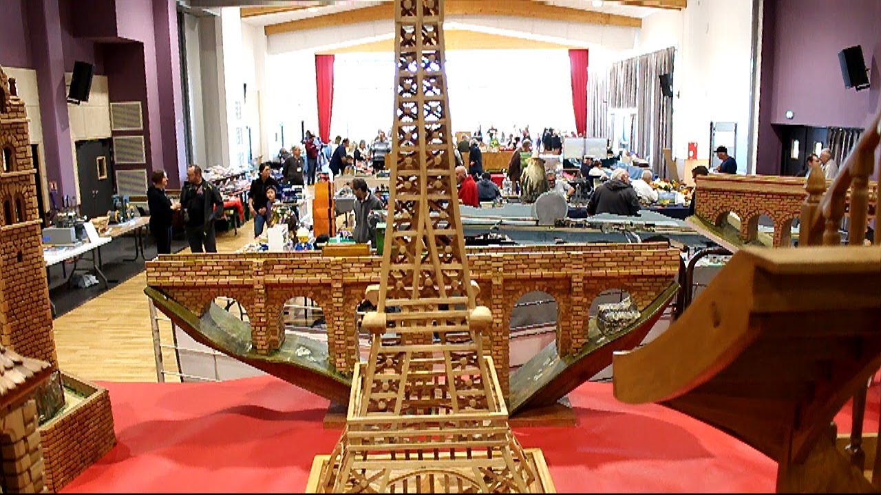 Saint-Chély-d'Apcher (Lozère). Salon du modélisme 2023.