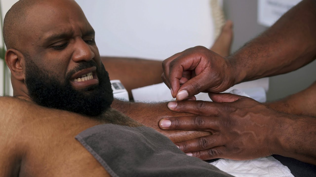 WILLIE WARTAAL OP BEZOEK VOOR EEN SHOCKWAVE EN DRY NEEDLING BEHANDELING
