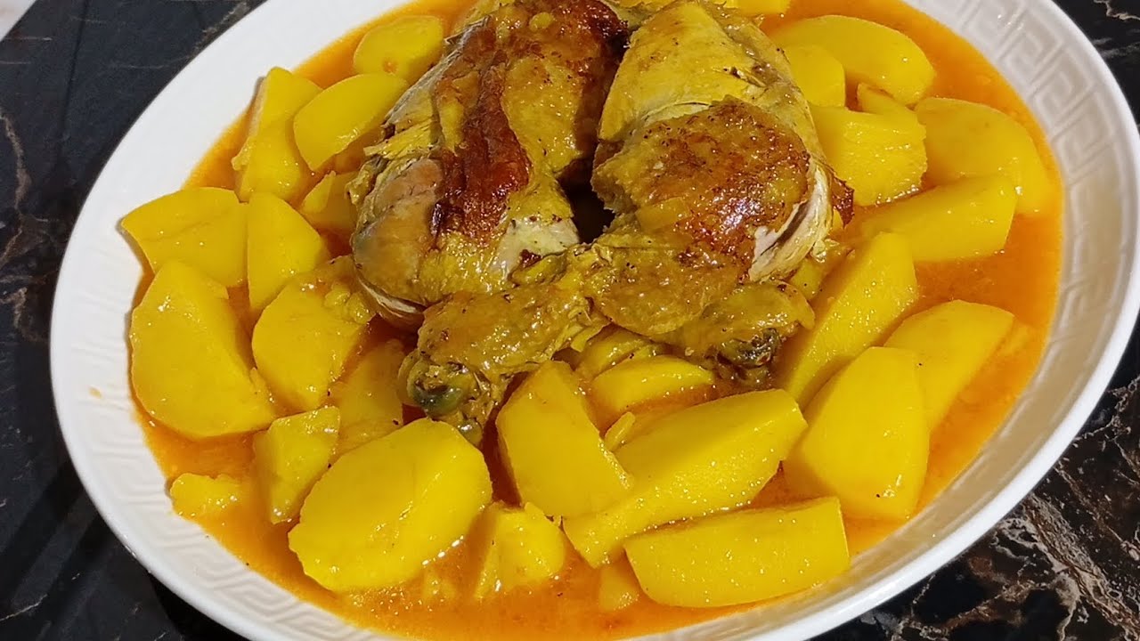 بطاطا مرقة حمرا على طريقتي تجي بزاااااف بنينة😋و سهلة التحضير 