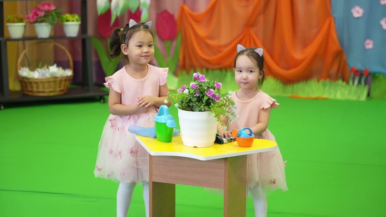 8 марта утренник садик