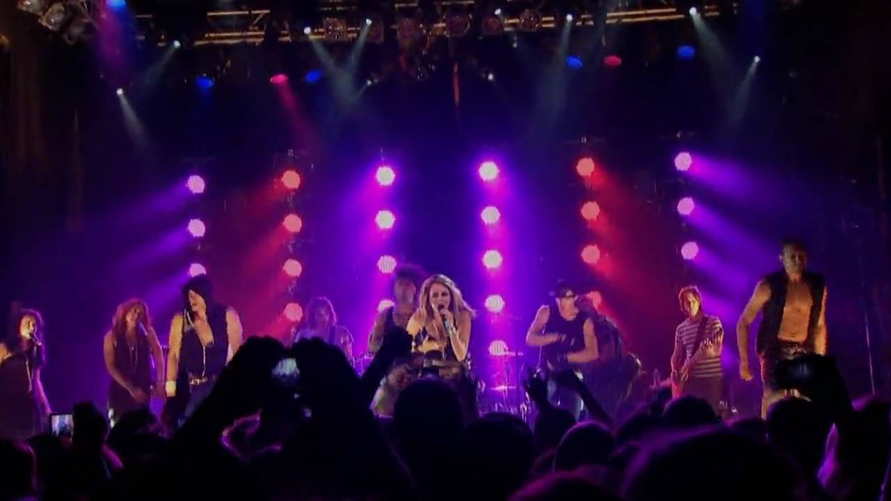 Miley Cyrus - Robot ( Live @ House Of Blues ) HD