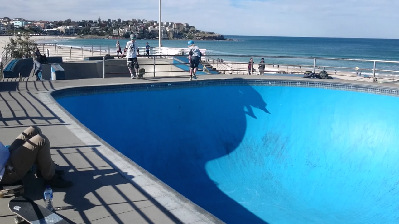 Skateundervisning Bondi Beach Skatepark mesterl&aelig;rer - far og 2 s&oslash;nner