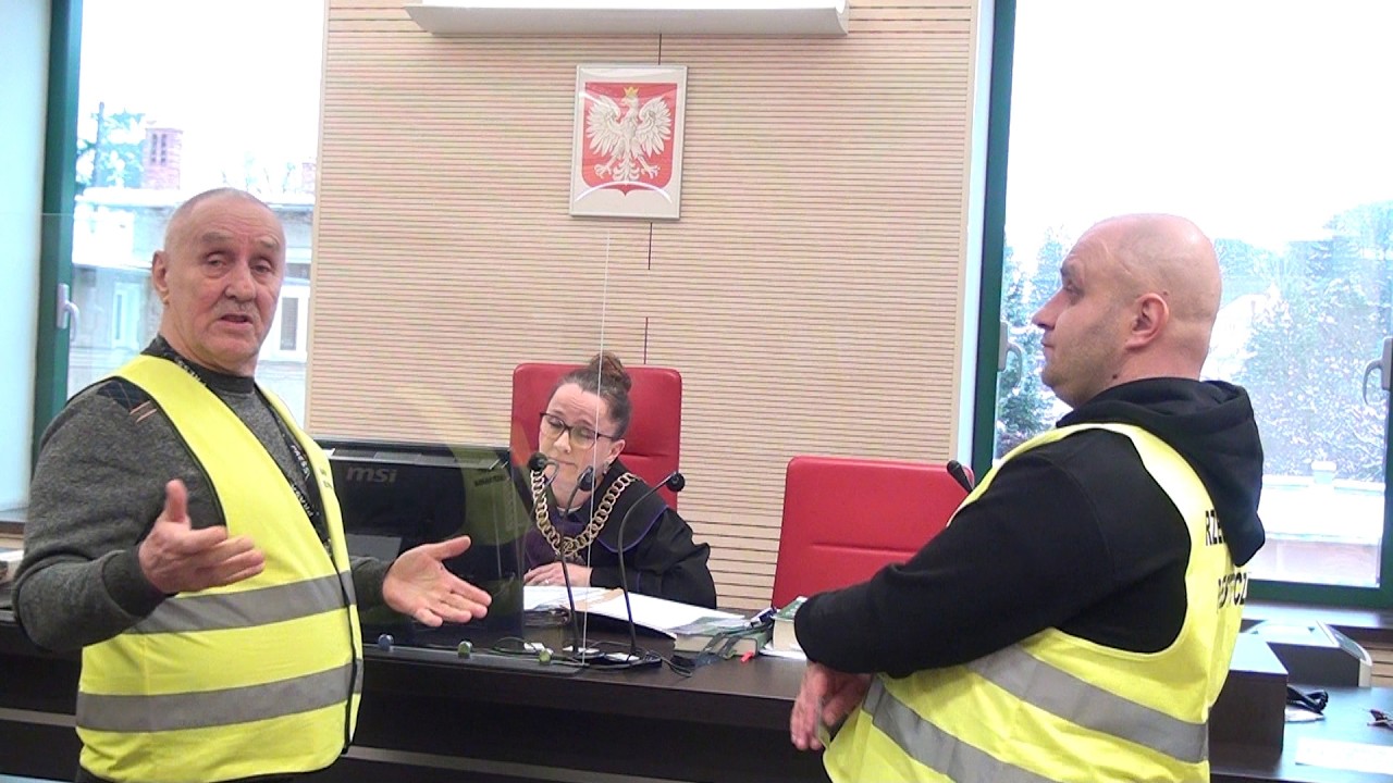 SKANDAL W JELENIEJ G&Oacute;RZE: SĘDZIA JOANNA FLAK-RUDOLF BLOKUJE NAGRYWANIE JAWNEJ ROZPRAWY.