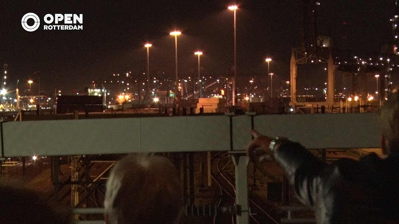 010nu - Wandelen onder de lampjes van Pernis