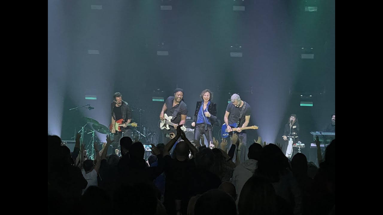 Gianna Nannini in Concerto al Grana Padana Arena di Mantova 26 Novembre 2022 - VIDEO