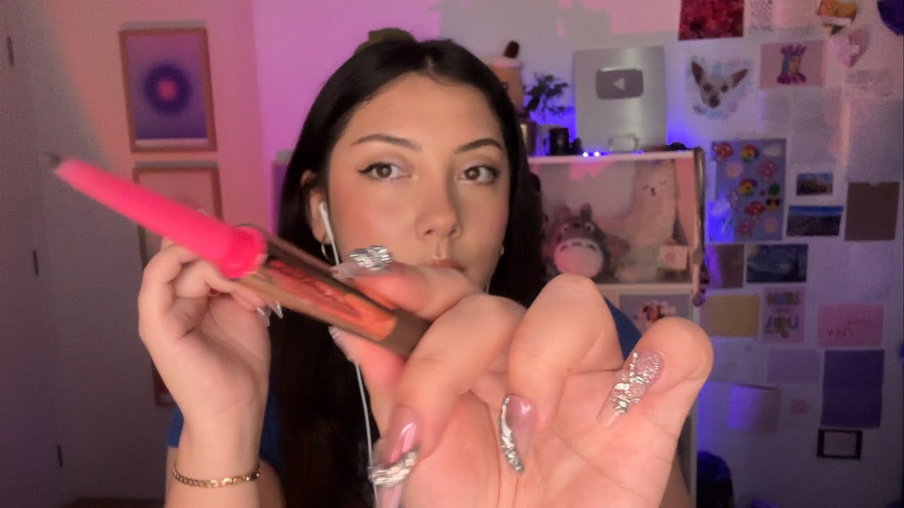 ASMR 💓fast💓 over explaining the make up products I’m packing for travelling 🗺️✈️