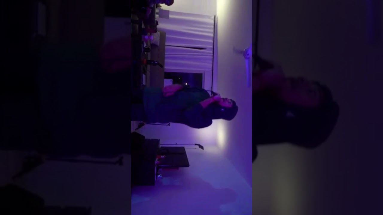 Hanknative-backseat(liveontwitch)