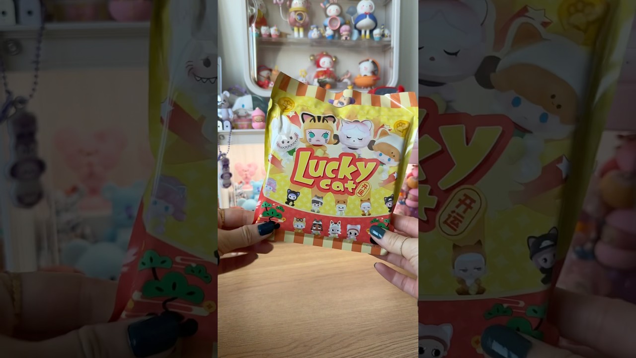 unboxing the pop mart lucky cat pop beans 🐱