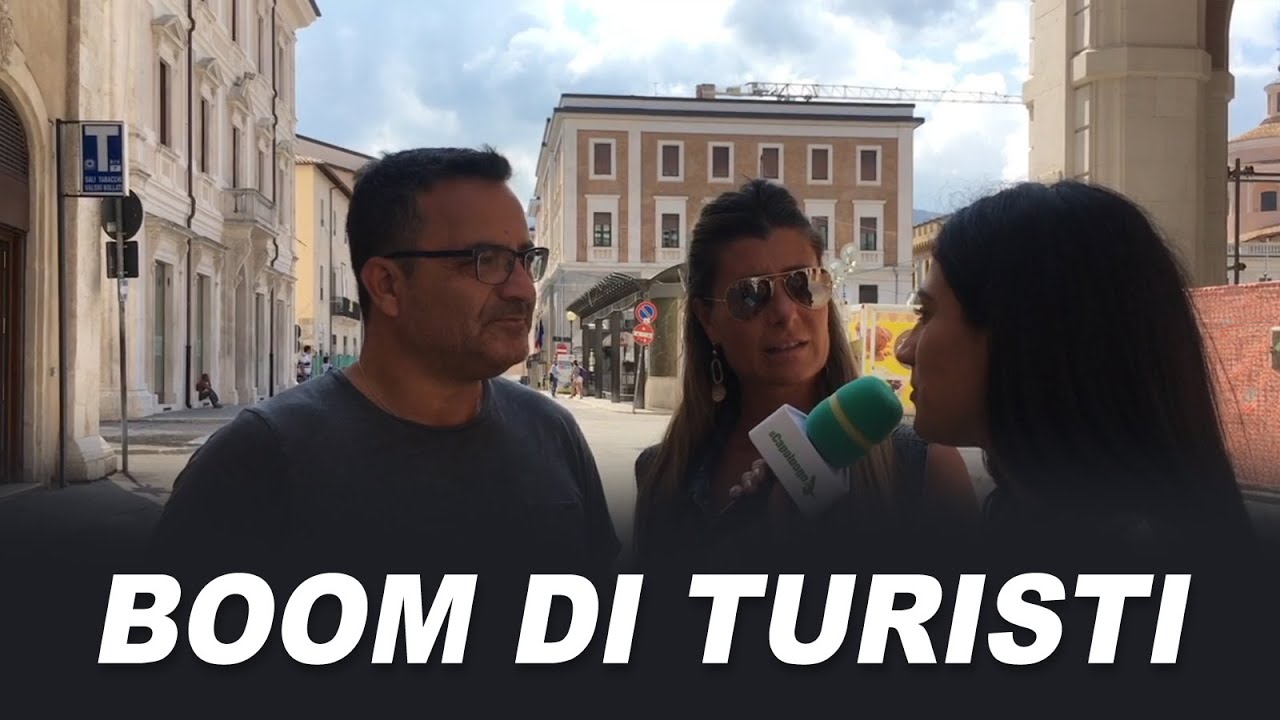L'Aquila, boom di turisti in centro
