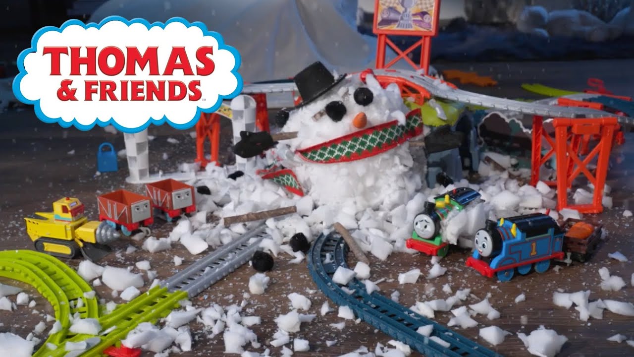 ☃️ Thomas berpikir cepat untuk menghentikan manusia salju raksasa! | Hati-hati, Thomas!