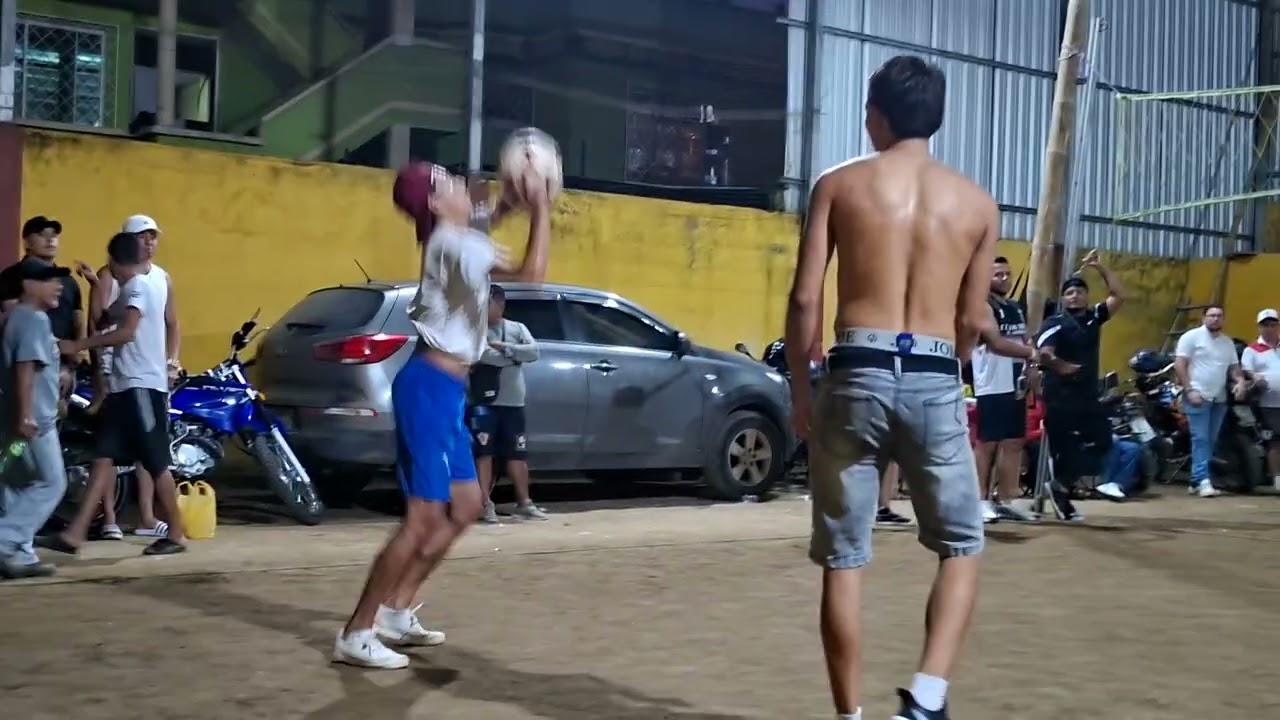 En el templo del voly tungurahua santo domingo de los sthachilas TRÍO MAIMA vs TRÍO CALAMARDO 
