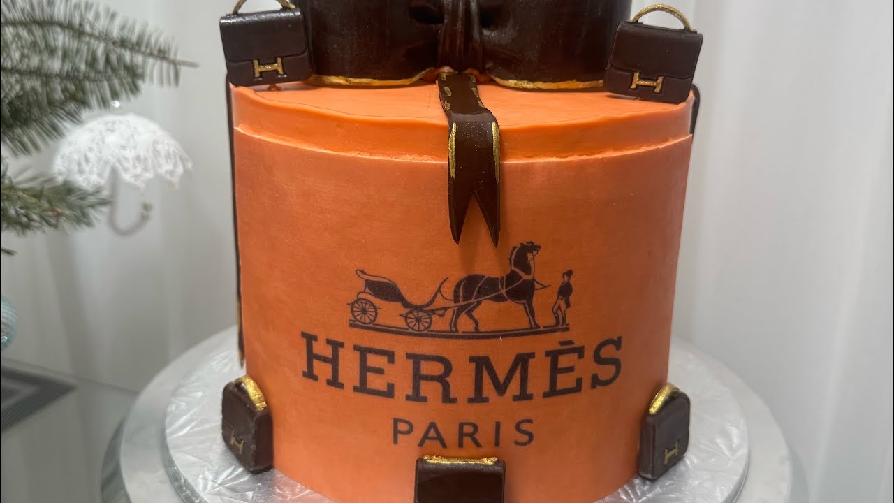 Украшение торта в бренд Hermes🎂💼🧳👜👝👛🛍️