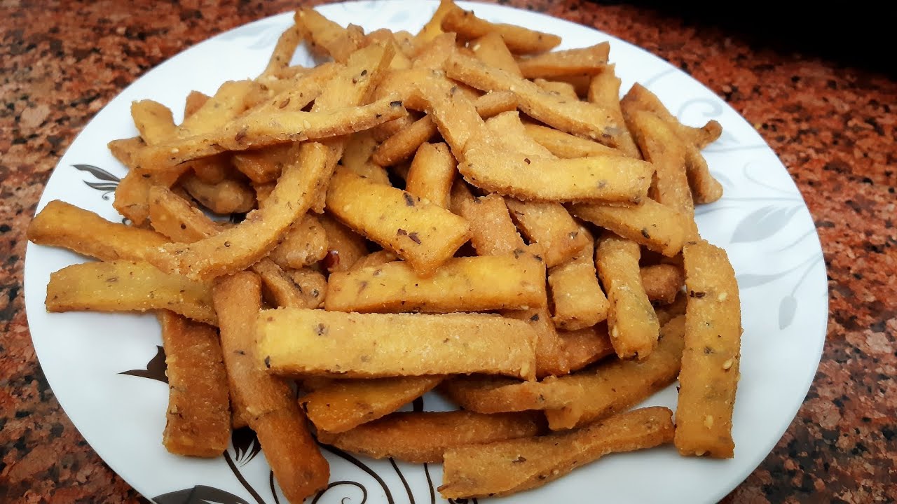 न आटा न मैदा केवल दो कप सूजी से बनाए क्रिस्पी कुरकुरा नाश्ता/Suji Namakpara 