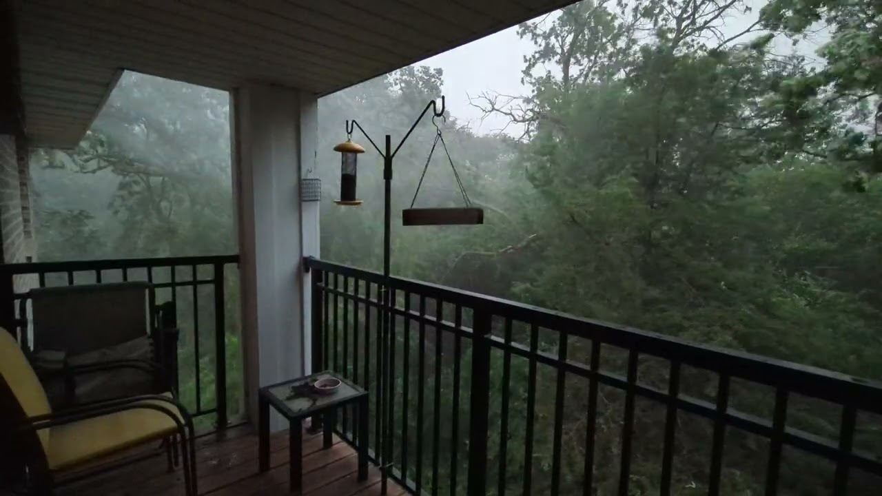 Minnesota tornado warning, severe storm development