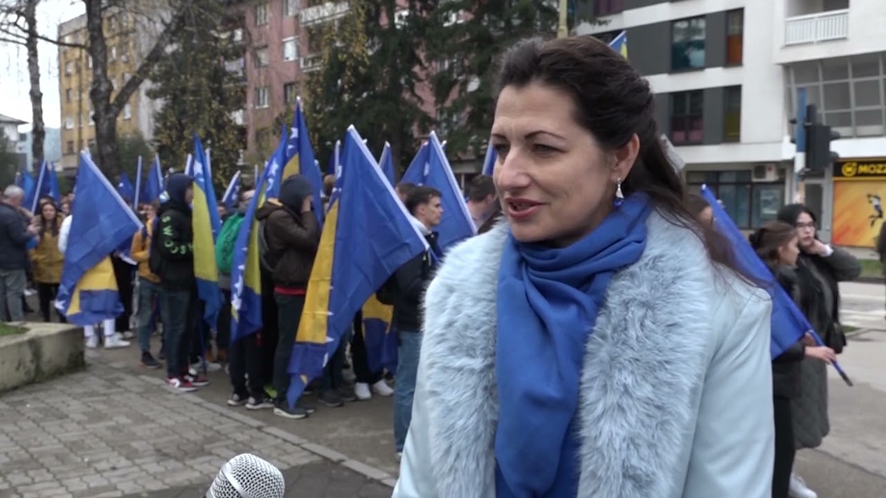 Hronika: Zavidovići 299 - Preporodov defile učenika kroz Zavidoviće