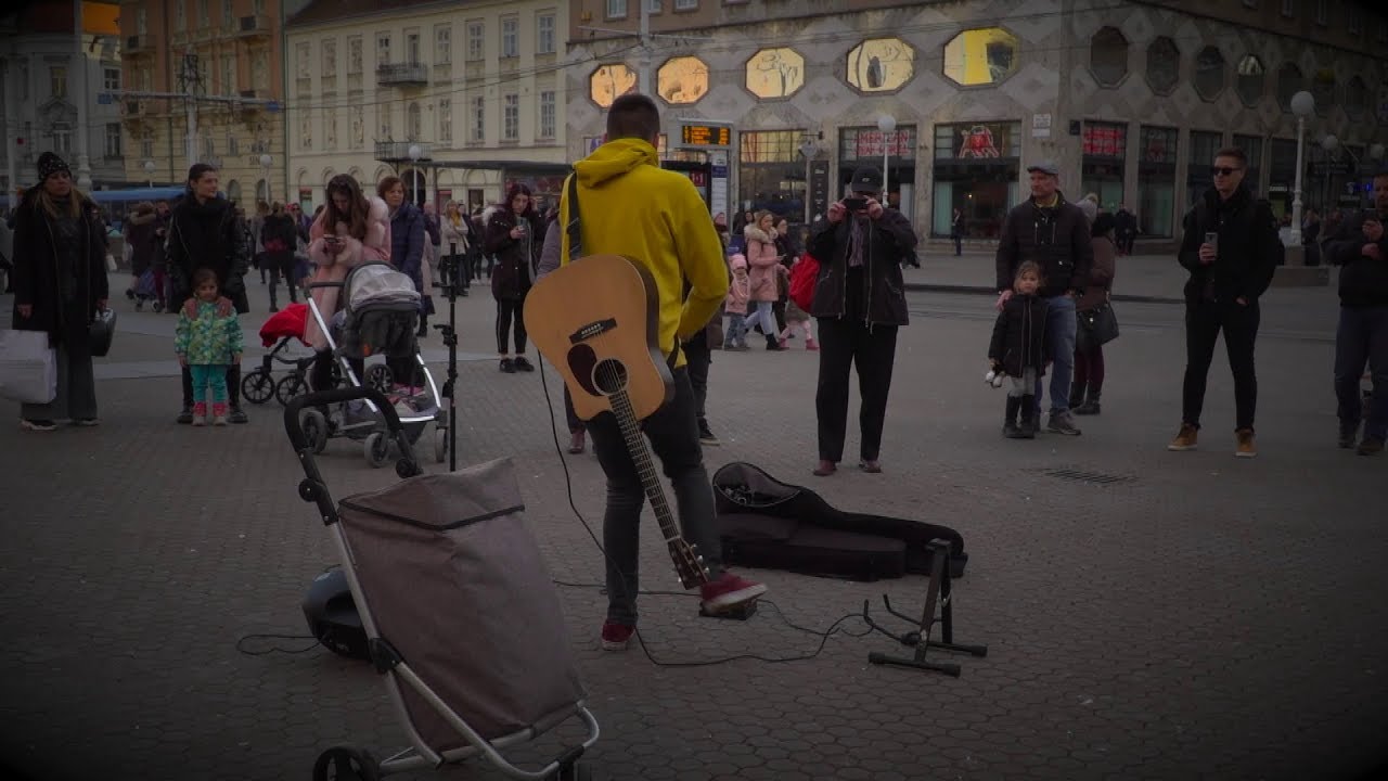 Violin Street Performer in Zagreb - Cheap Thrills by Sia (Matt Shaft)