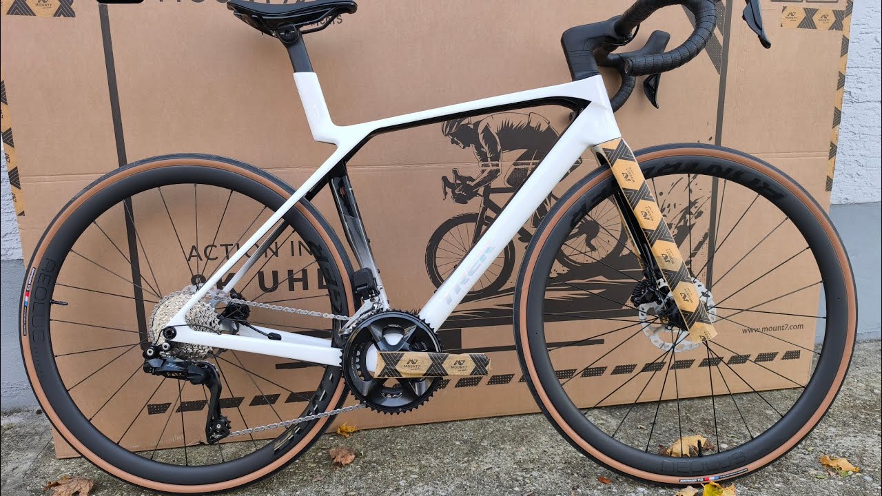 Biała szosa Trek madone SL6. Pierwszy moment po rozpakowaniu🥰🏁🏆🥇🏁
